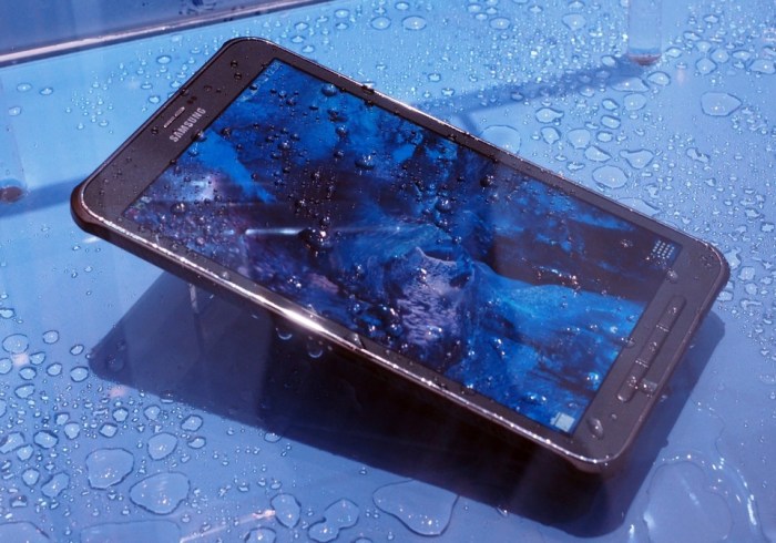 The Best Waterproof Tablet of 2021 - Buying Guide Durable tablet